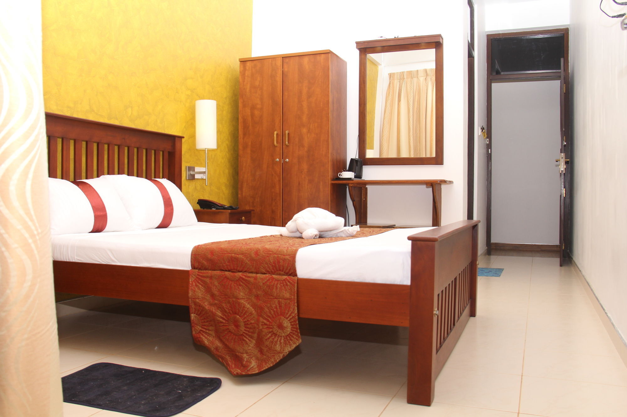Zendara Hotel Negombo Extérieur photo