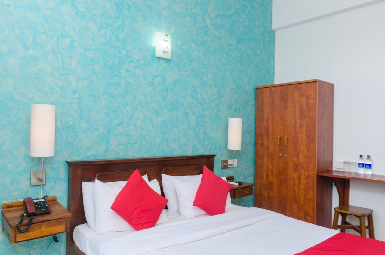 Zendara Hotel Negombo Extérieur photo